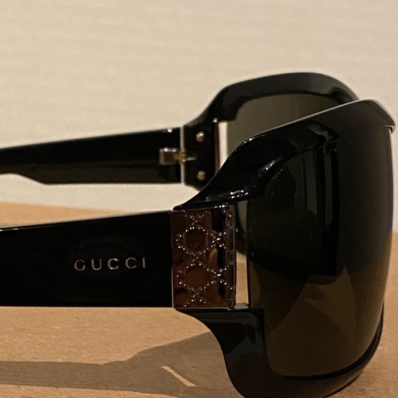 Gucci sunglasses - Picture 3 of 8